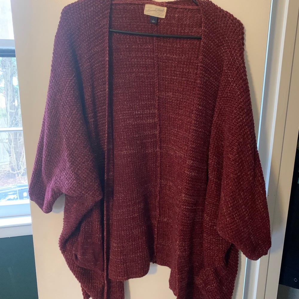Over sized open front sweater.